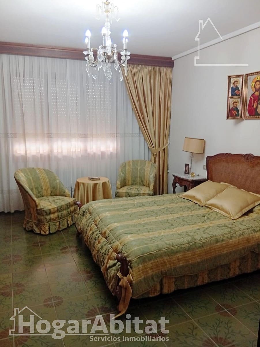 6 bedroom Flat for sale in Vila-real - € 280,000 (Ref: 9433494)