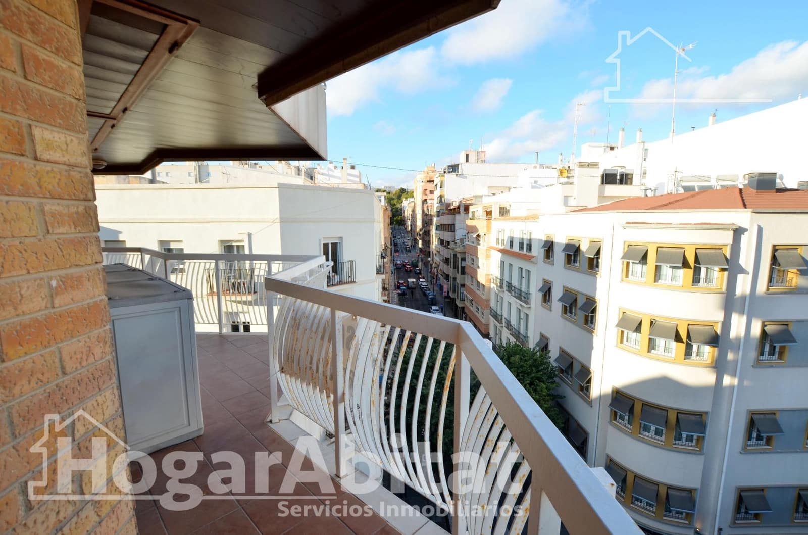 6 bedroom Flat for sale in Alicante / Alacant city - € 572,000 (Ref: 9433497)