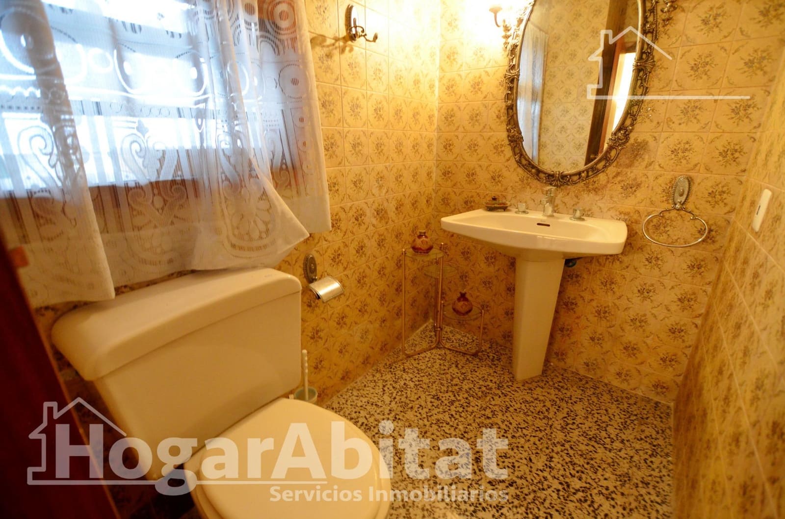6 bedroom Flat for sale in Alicante / Alacant city - € 572,000 (Ref: 9433497)
