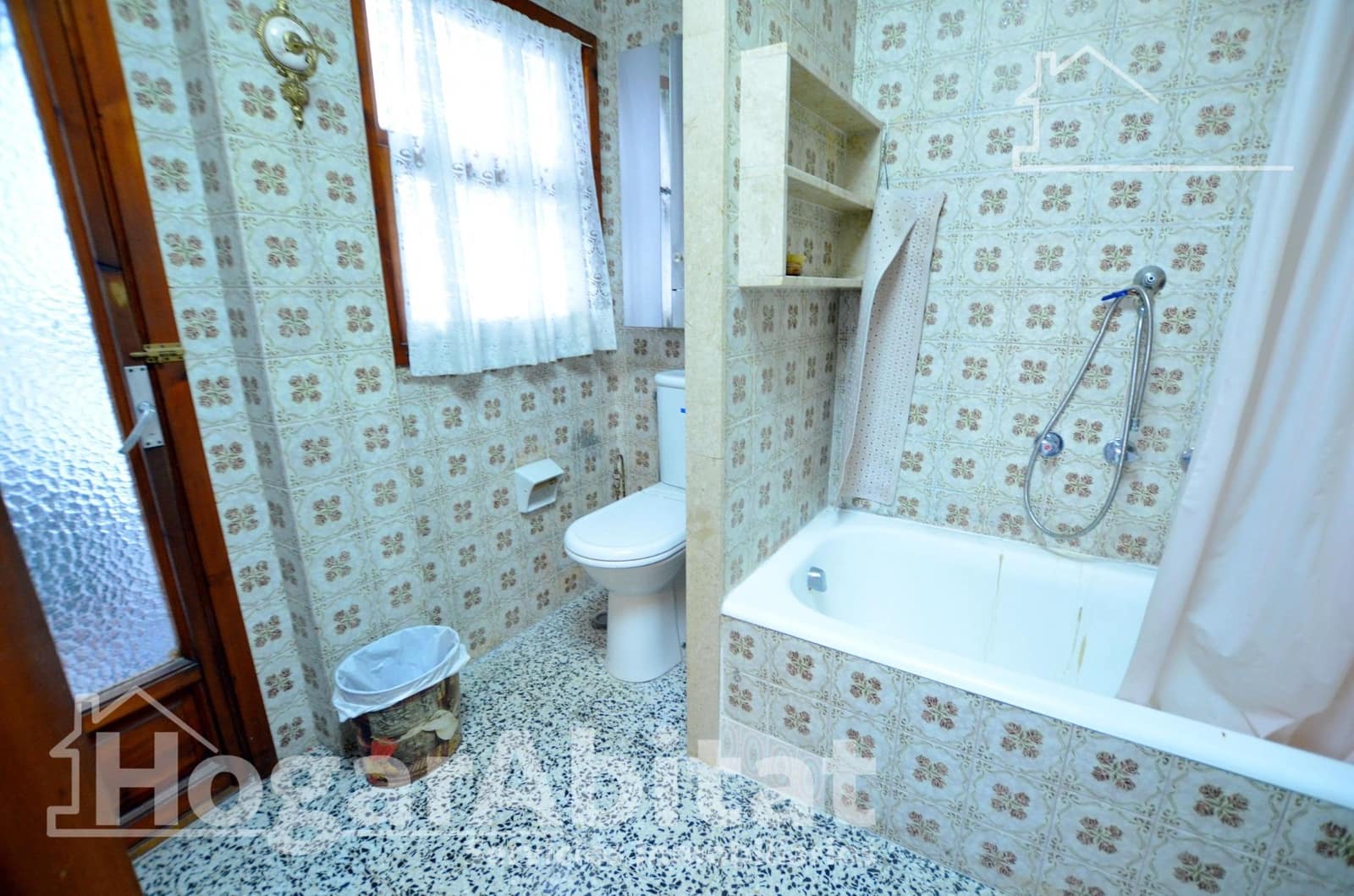 6 bedroom Flat for sale in Alicante / Alacant city - € 572,000 (Ref: 9433497)