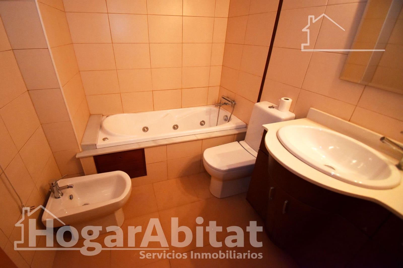 3 bedroom Terraced Villa for sale in L'Alcora with garage - € 225,000 (Ref: 9433498)