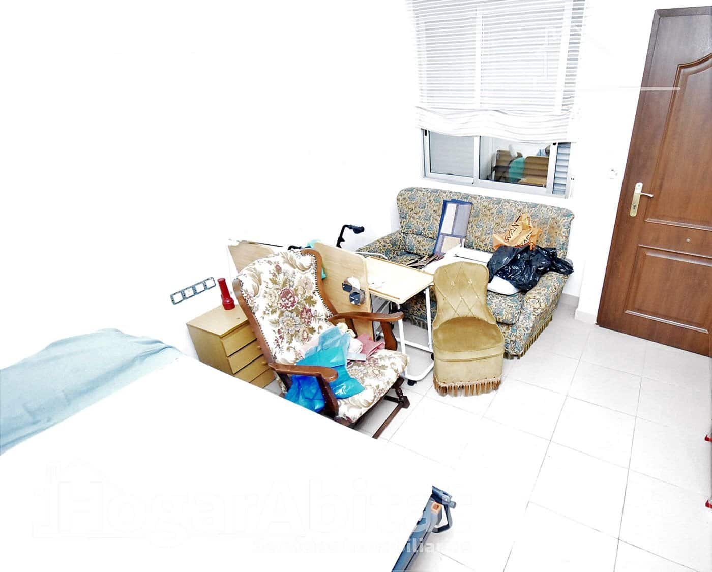 7 slaapkamer Huis te koop in Vila-real - € 150.000 (Ref: 9435013)