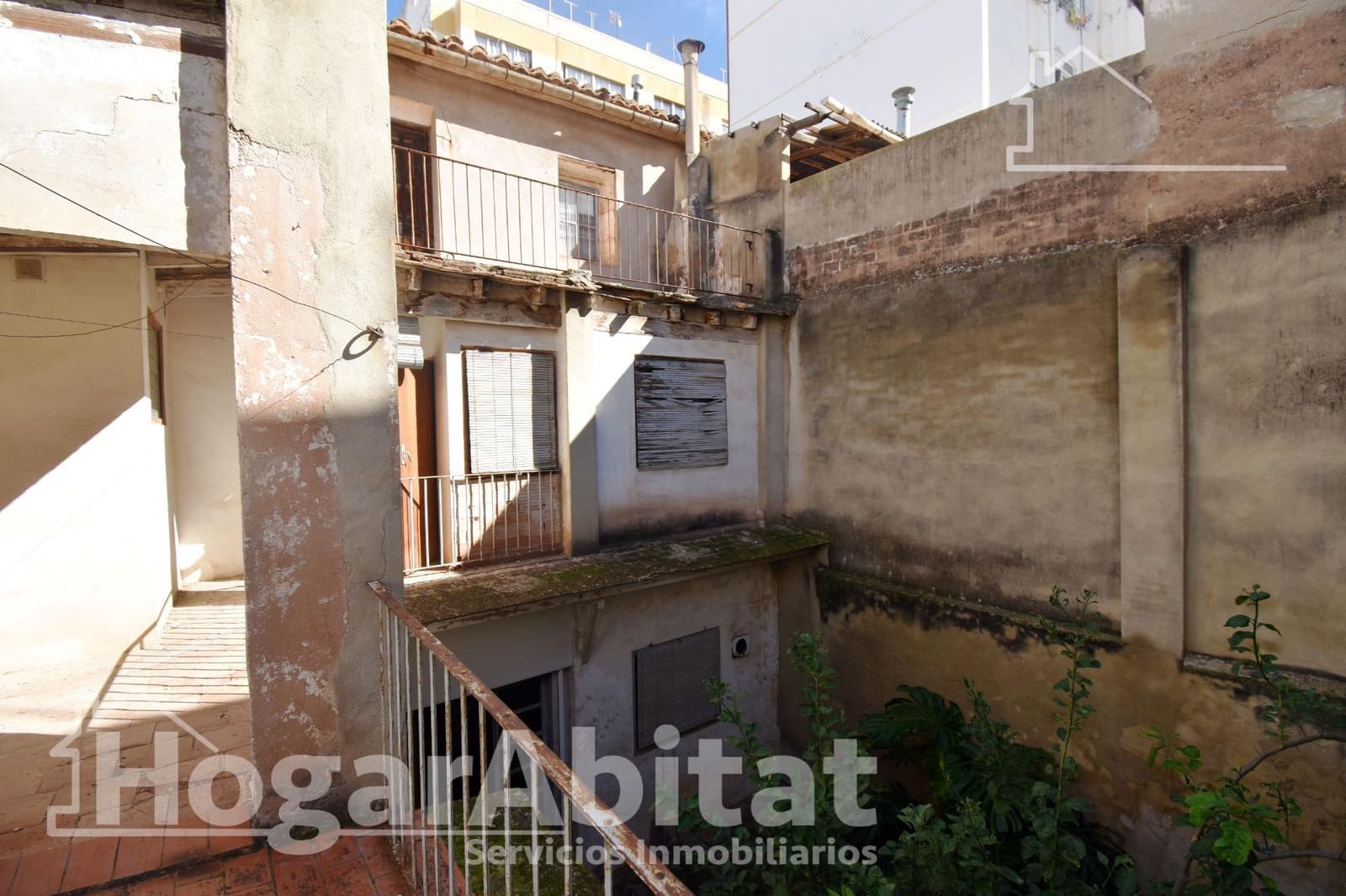 7 bedroom Townhouse for sale in Nules with garage - € 185,000 (Ref: 9435015)