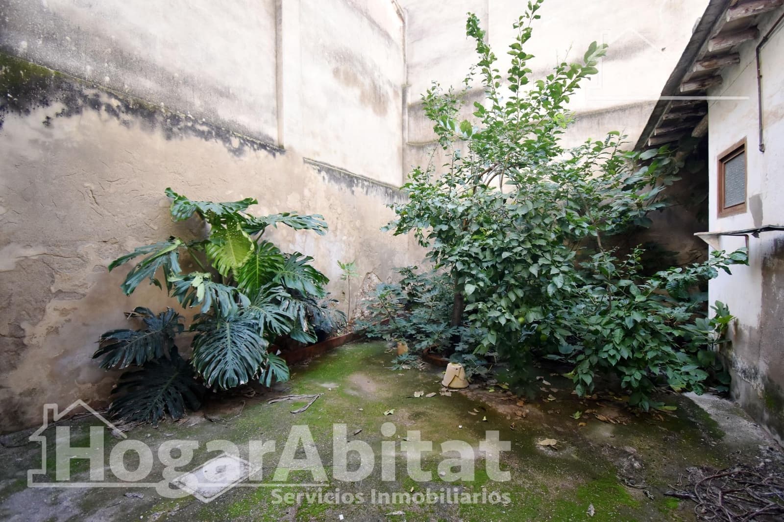 7 bedroom Townhouse for sale in Nules with garage - € 185,000 (Ref: 9435015)