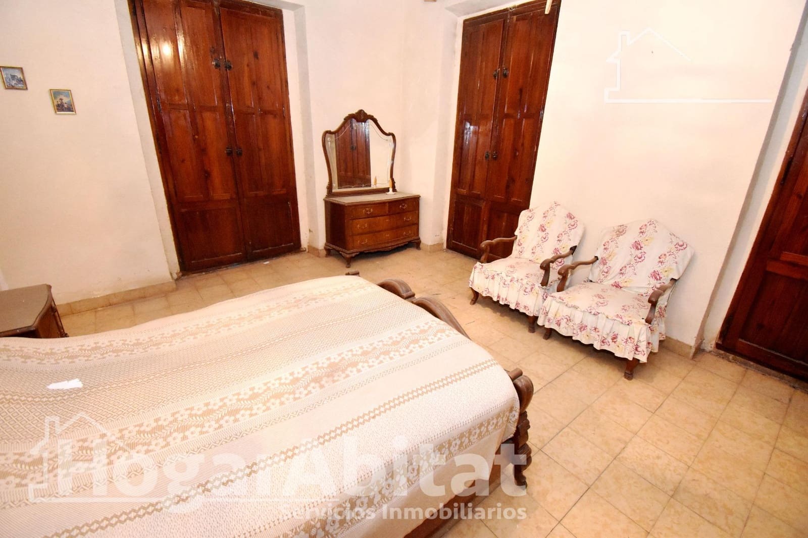 7 bedroom Townhouse for sale in Nules with garage - € 185,000 (Ref: 9435015)