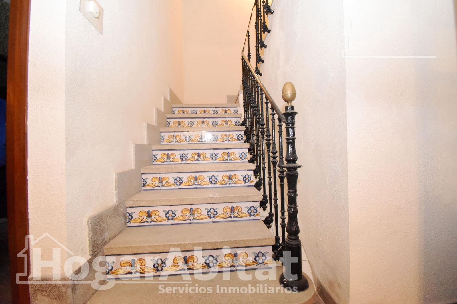 7 bedroom Townhouse for sale in Nules with garage - € 185,000 (Ref: 9435015)