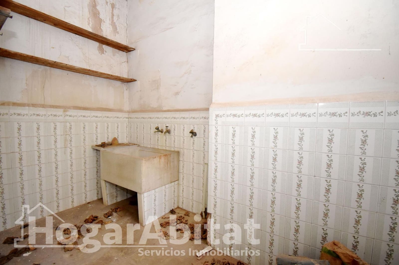 7 bedroom Townhouse for sale in Nules with garage - € 185,000 (Ref: 9435015)