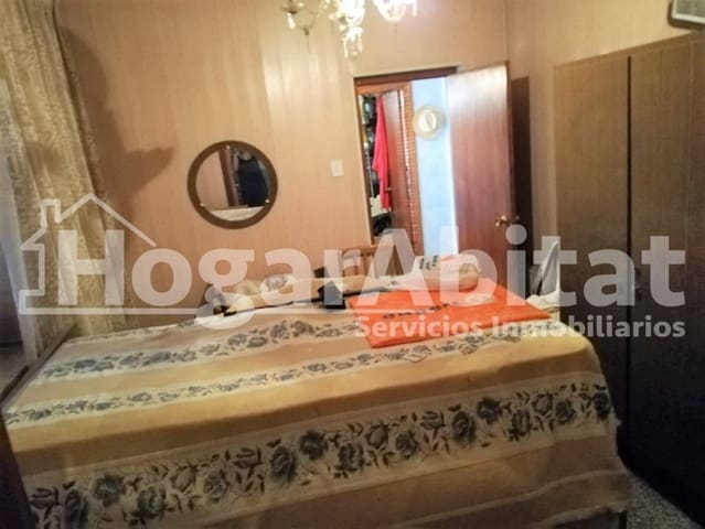 4 bedroom Flat for sale in San Vicente / Sant Vicent del Raspeig with garage - € 218,000 (Ref: 9435018)