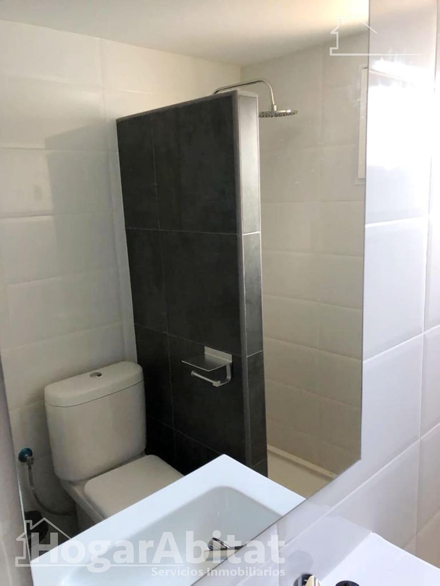 2 bedroom Flat for sale in Aguadulce (Almeria) with garage - € 150,000 (Ref: 9437164)