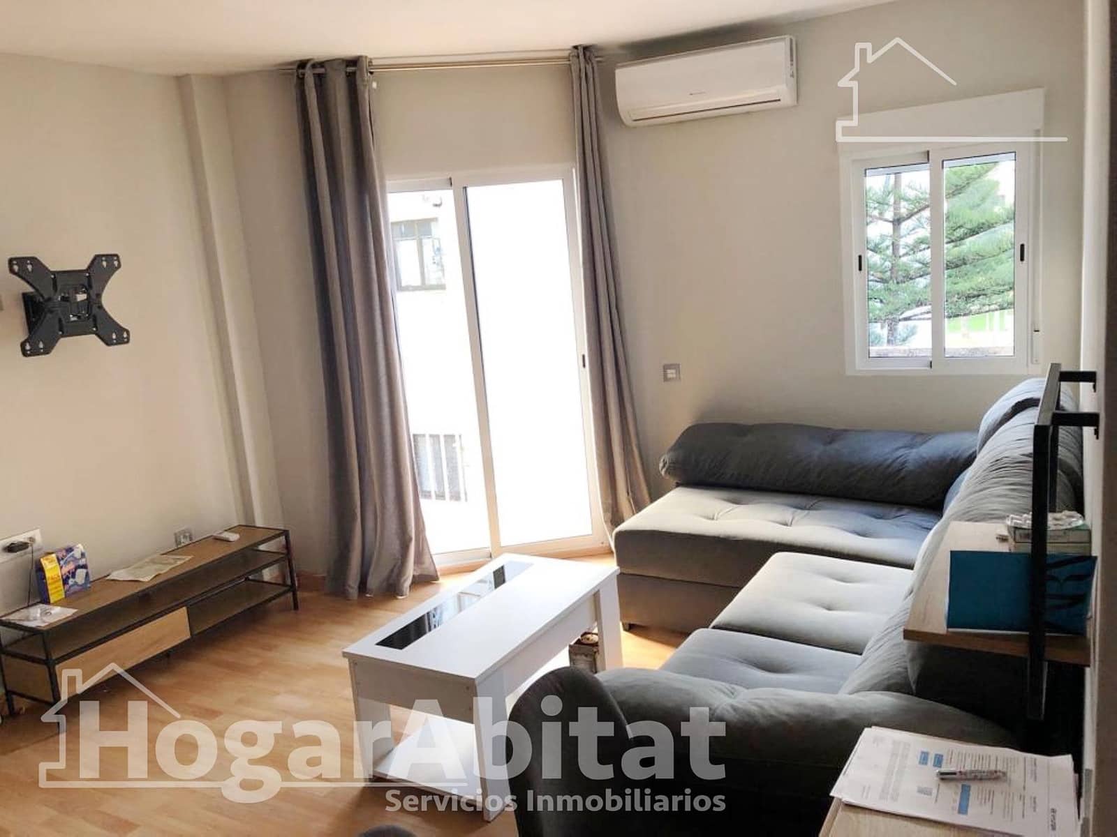 2 bedroom Flat for sale in Aguadulce (Almeria) with garage - € 150,000 (Ref: 9437164)