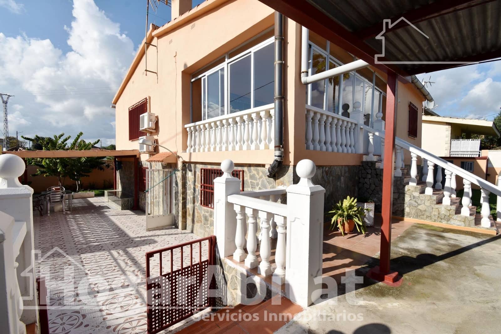 8 makuuhuone Huvila myytävänä paikassa El Grau de Castello mukana uima-altaan 
autotalli - 255 000 € (Ref: 9437168)