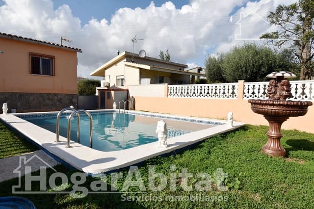 8 soveværelse Villa til salg i El Grau de Castelló, Castelló de la Plana med swimmingpool garage - € 255.000 (Ref: 9437168)