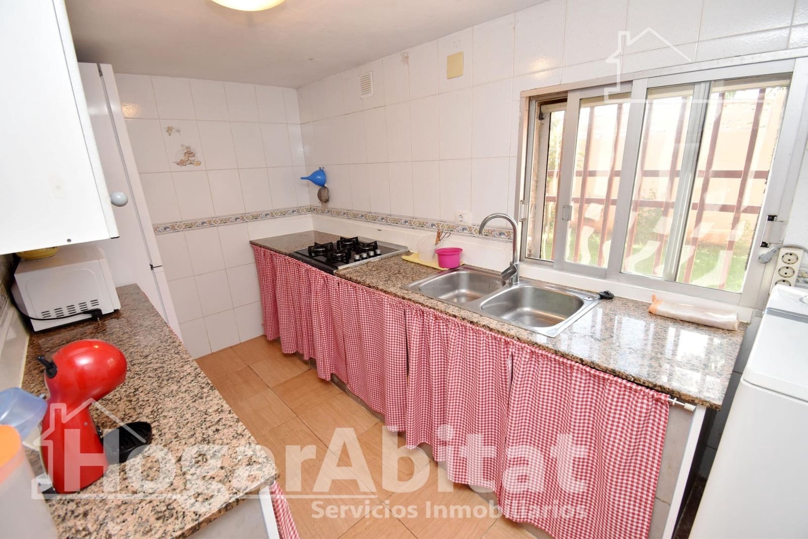 8 makuuhuone Huvila myytävänä paikassa El Grau de Castello mukana uima-altaan 
autotalli - 255 000 € (Ref: 9437168)