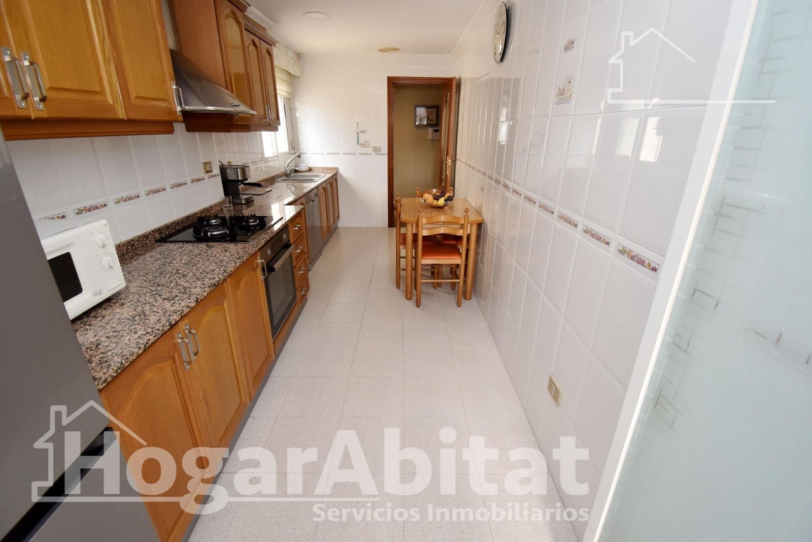 3 bedroom Flat for sale in Castello de la Plana with garage - € 194,900 (Ref: 9437169)