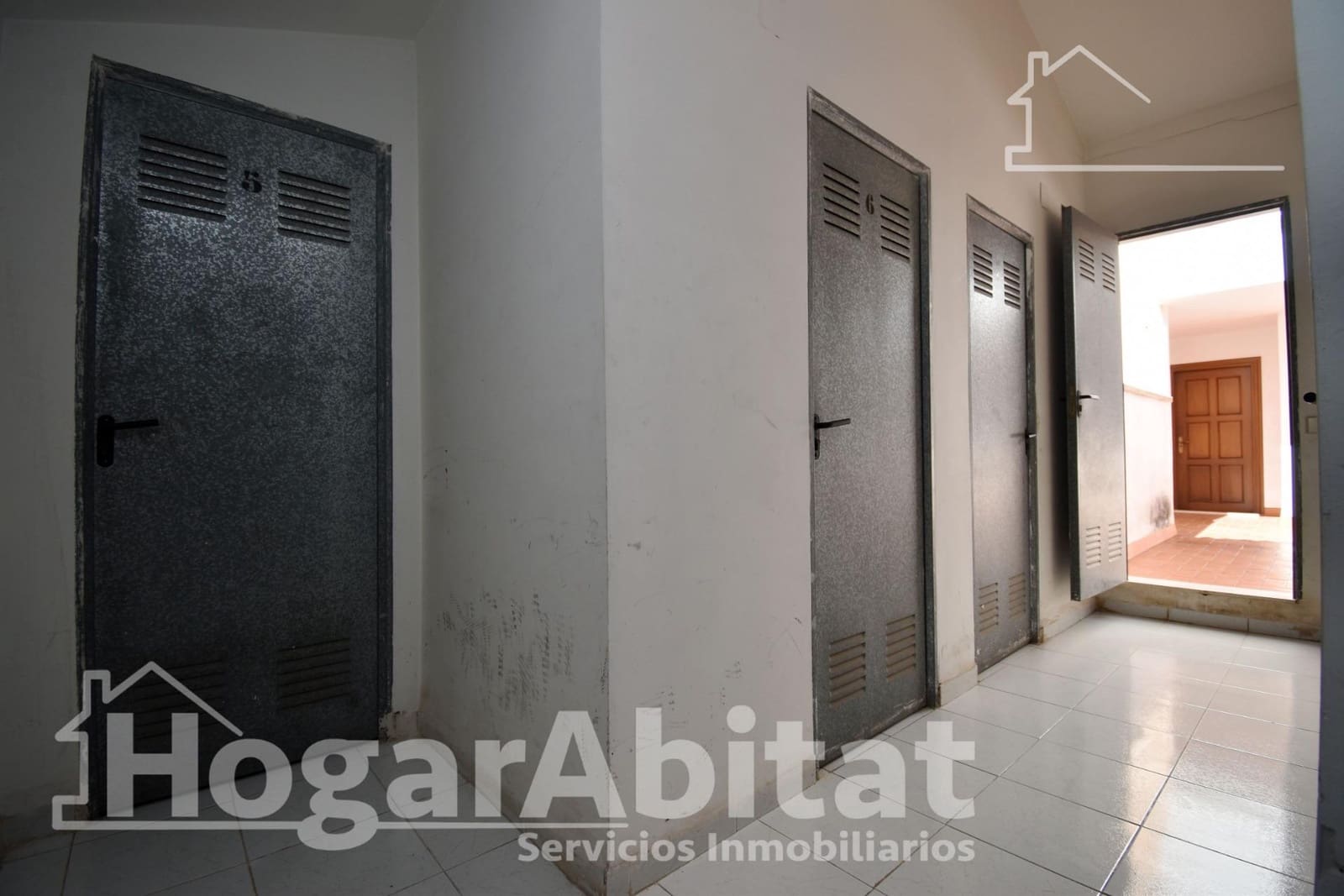 3 bedroom Flat for sale in Castello de la Plana with garage - € 194,900 (Ref: 9437169)