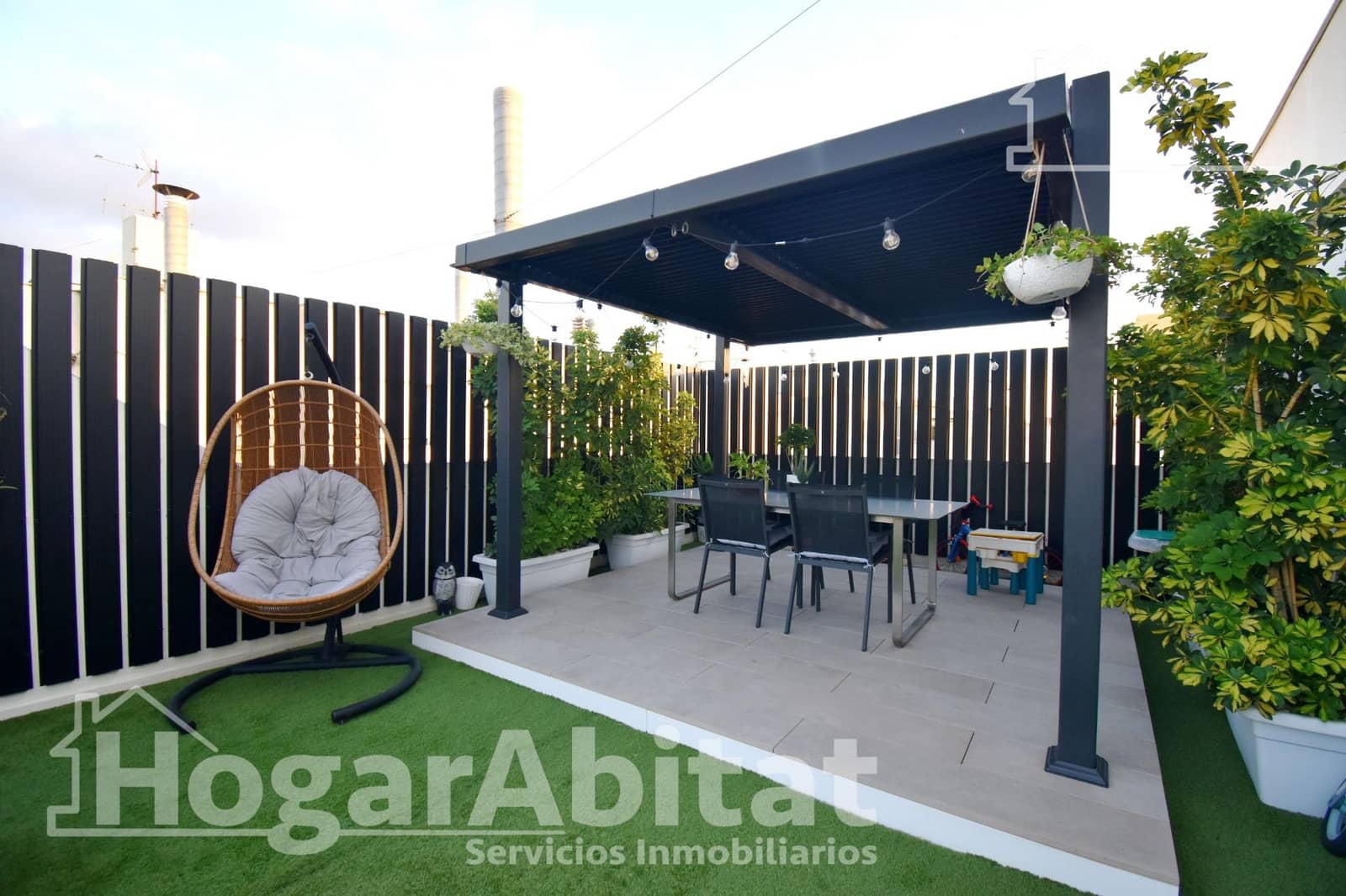 2 bedroom Penthouse for sale in Castello de la Plana with garage - € 239,900 (Ref: 9437170)