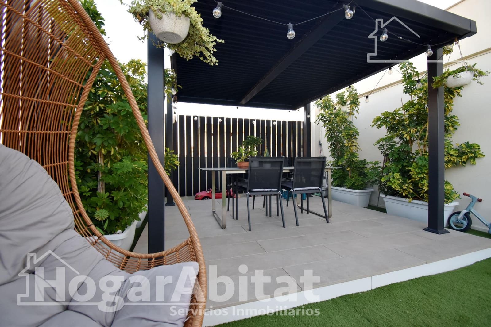 2 bedroom Penthouse for sale in Castello de la Plana with garage - € 239,900 (Ref: 9437170)