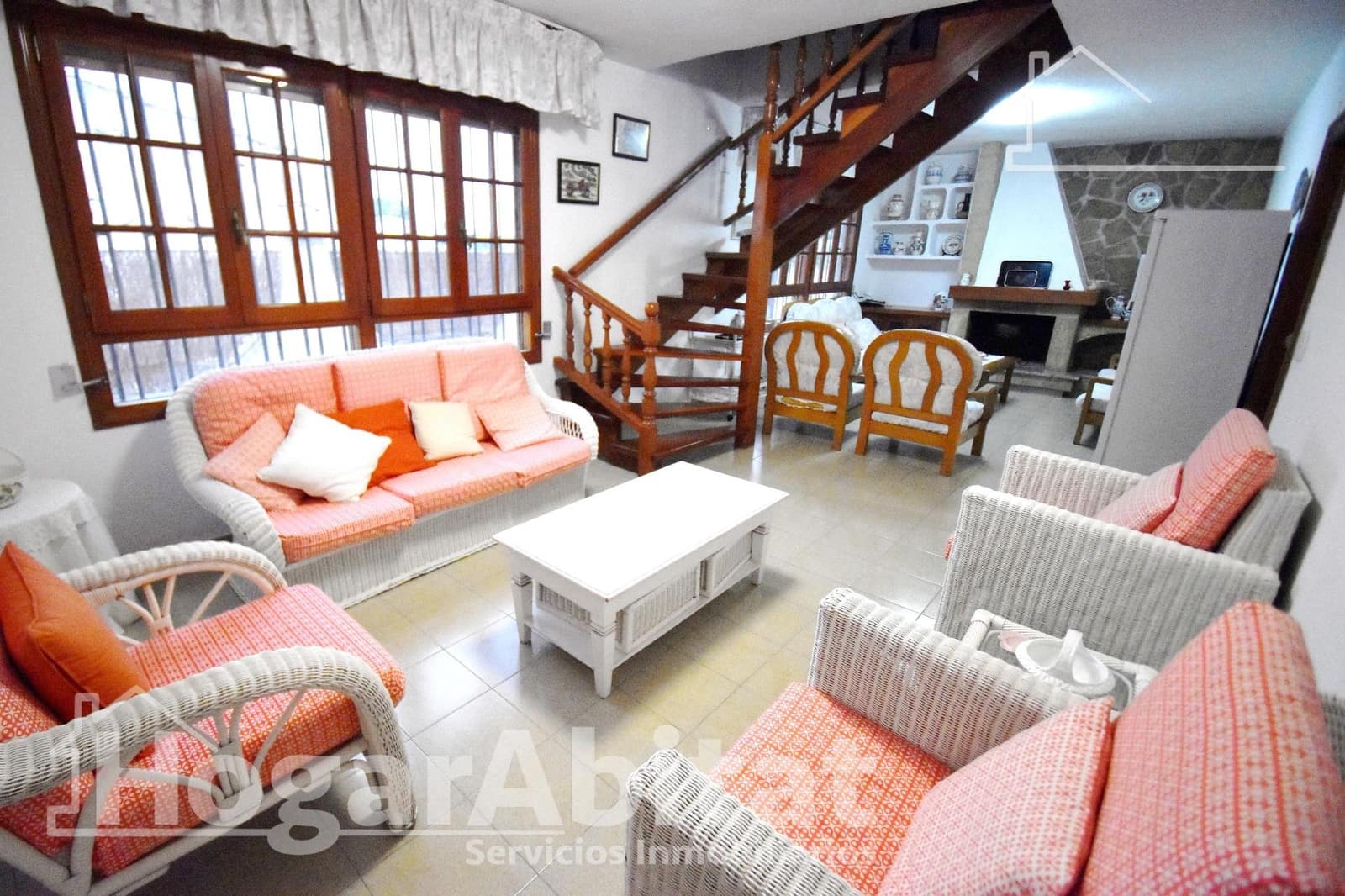 4 bedroom Villa for sale in Castello de la Plana with pool garage - € 325,000 (Ref: 9437174)