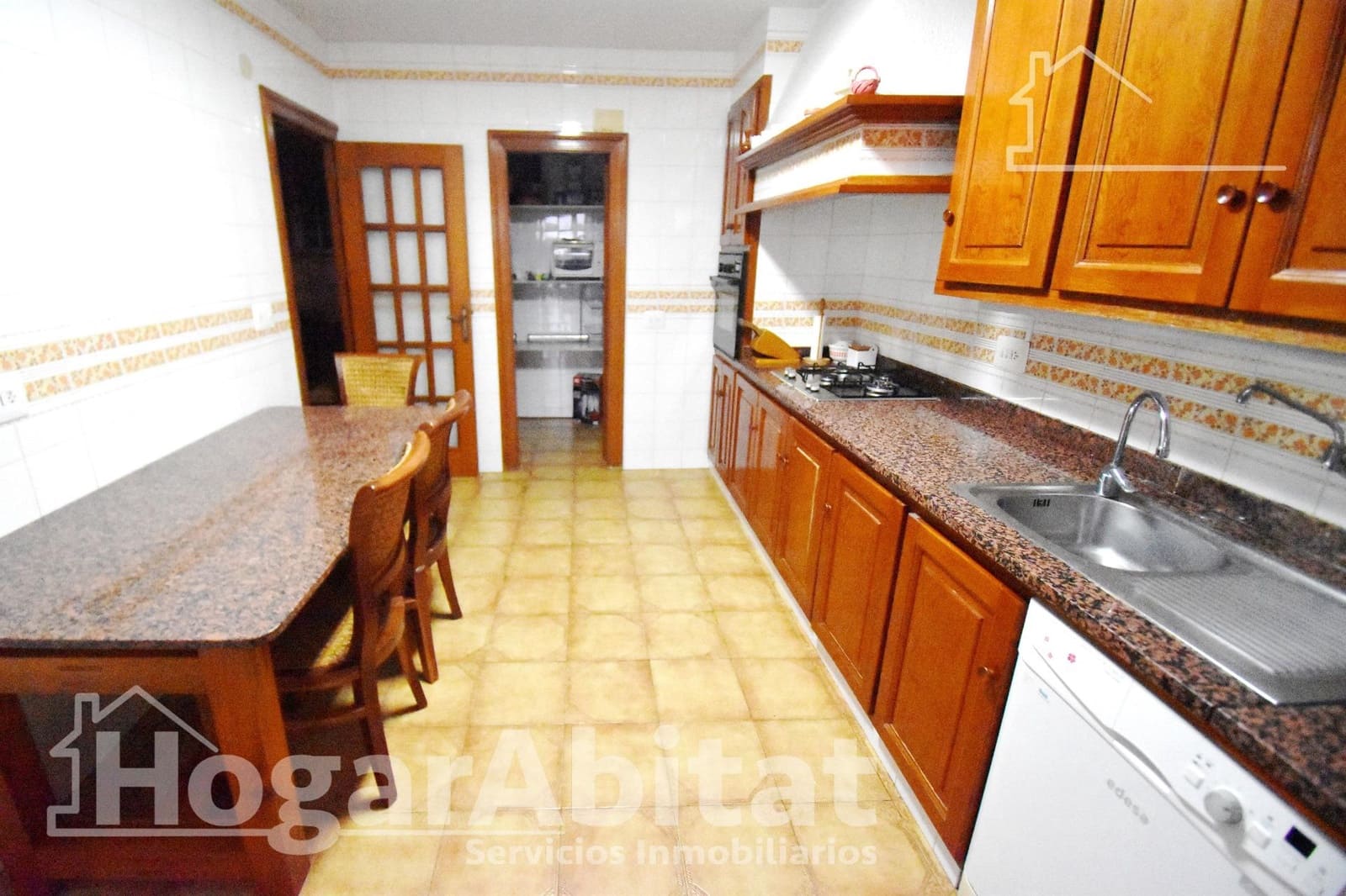 4 bedroom Villa for sale in Castello de la Plana with pool garage - € 325,000 (Ref: 9437174)