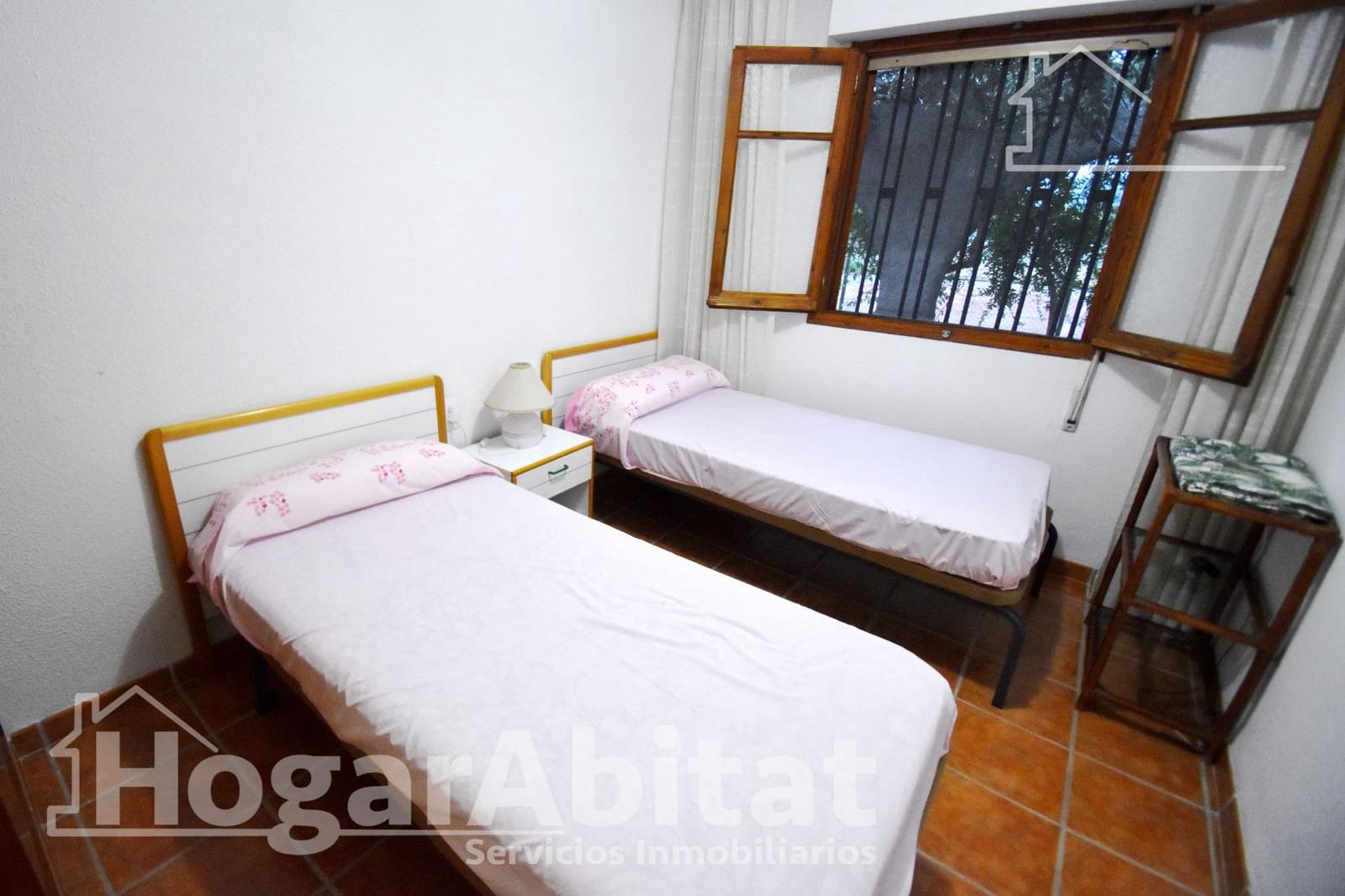 4 bedroom Villa for sale in Castello de la Plana with pool garage - € 325,000 (Ref: 9437174)