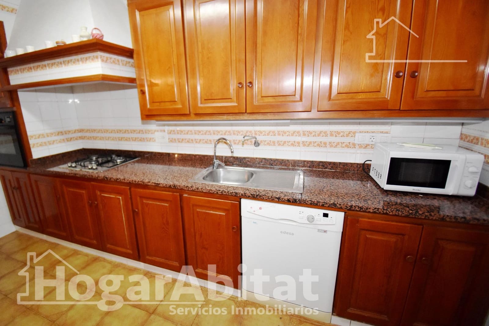 4 bedroom Villa for sale in Castello de la Plana with pool garage - € 325,000 (Ref: 9437174)