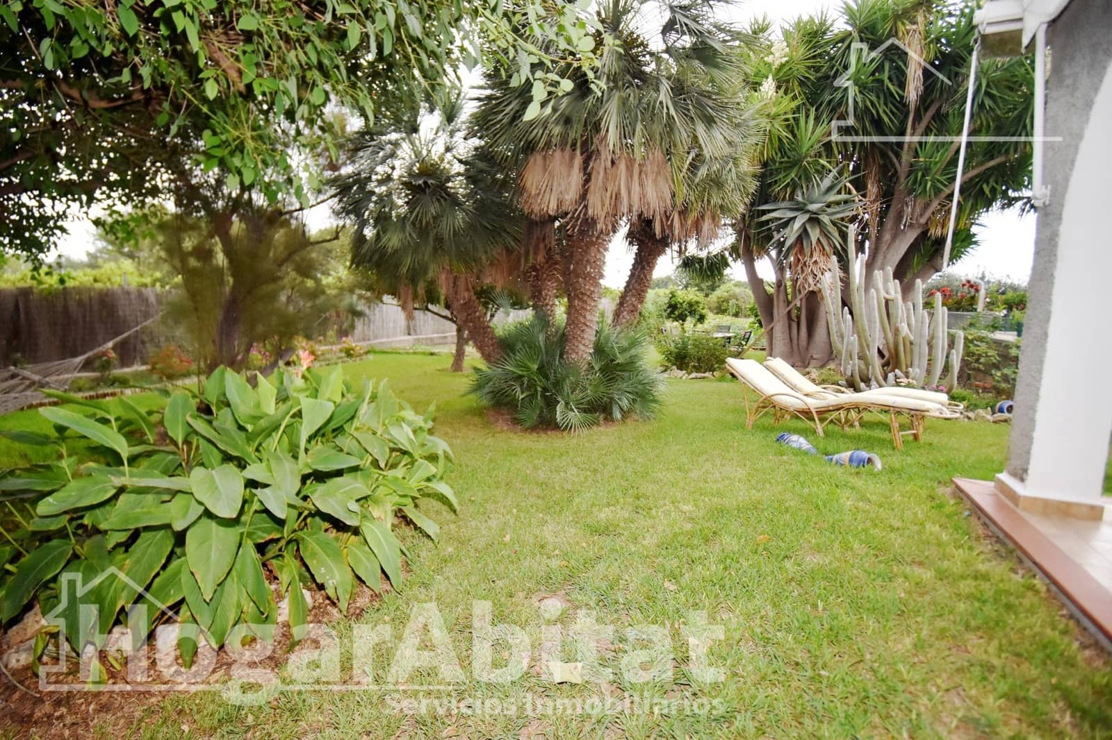 4 bedroom Villa for sale in Castello de la Plana with pool garage - € 325,000 (Ref: 9437174)