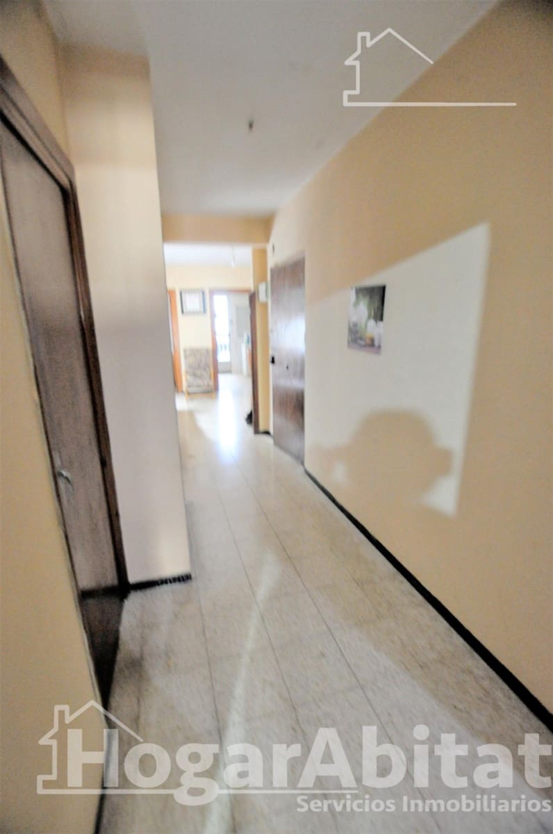 4 bedroom Flat for sale in Lliria - € 140,000 (Ref: 9437182)