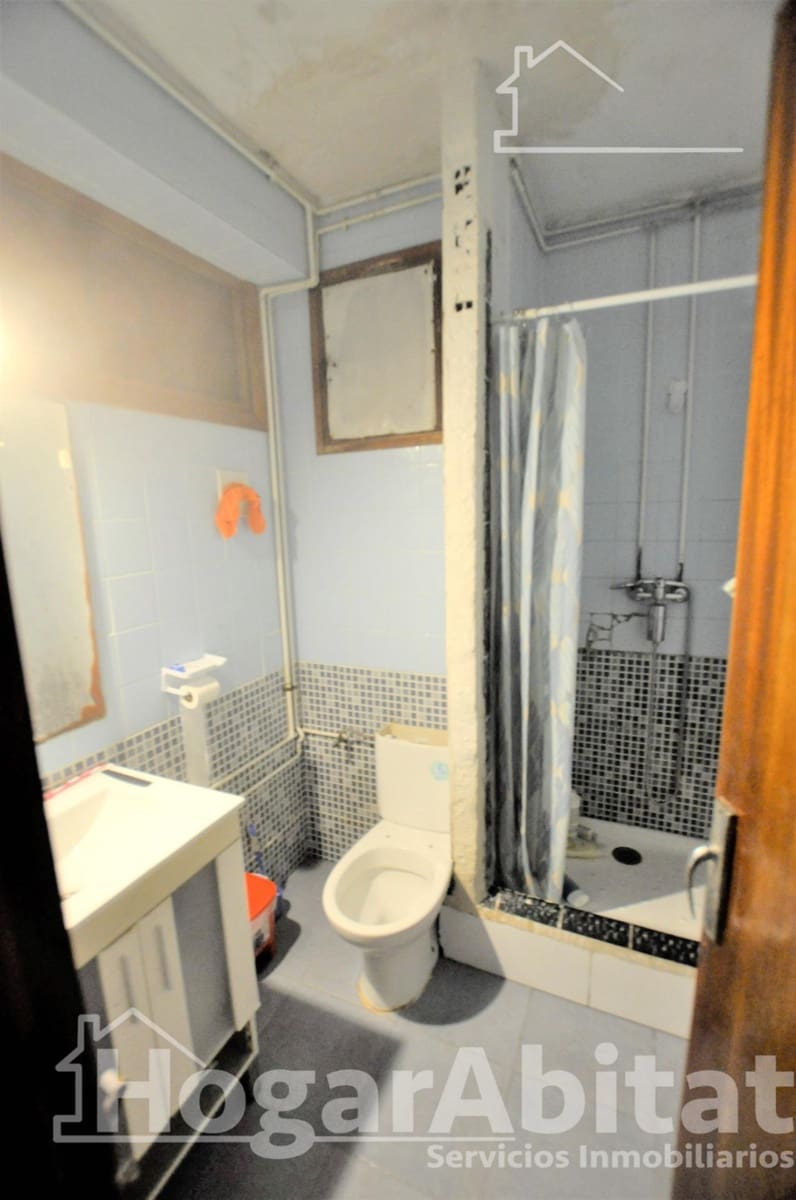 4 bedroom Flat for sale in Lliria - € 140,000 (Ref: 9437182)