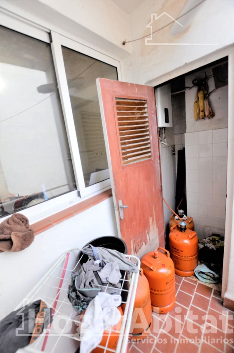 4 bedroom Flat for sale in Lliria - € 140,000 (Ref: 9437182)