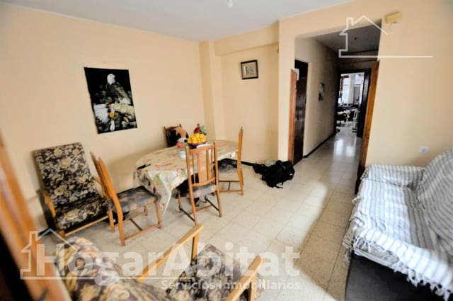 4 bedroom Flat for sale in Llíria - € 140,000 (Ref: 9437182)