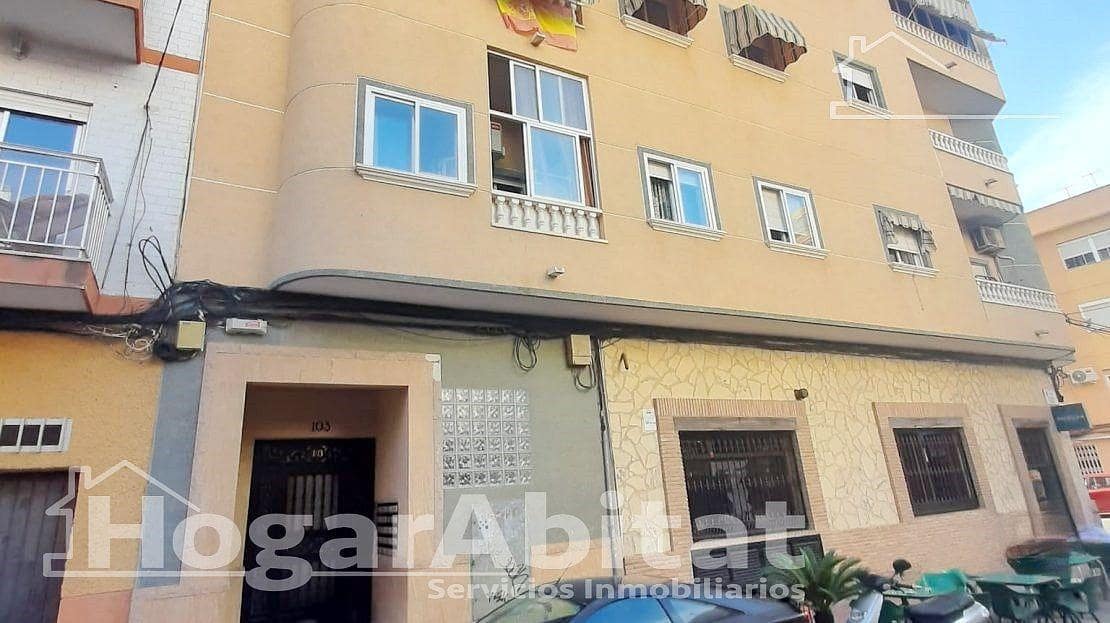 Piso de 2 habitaciones en Torrevieja en venta - 135.000 € (Ref: 9440187)