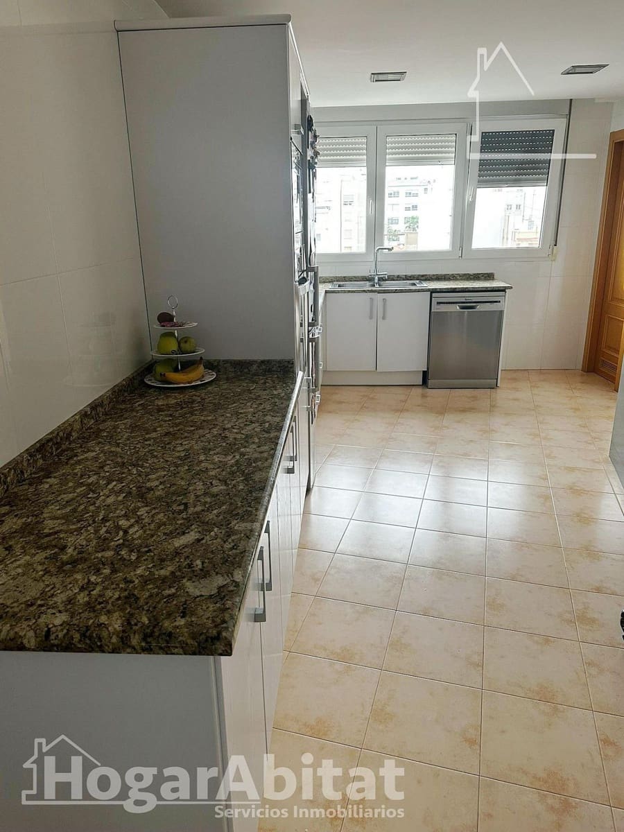 4 soveværelse Lejlighed til salg i Vila-real med garage - € 290.000 (Ref: 9440198)