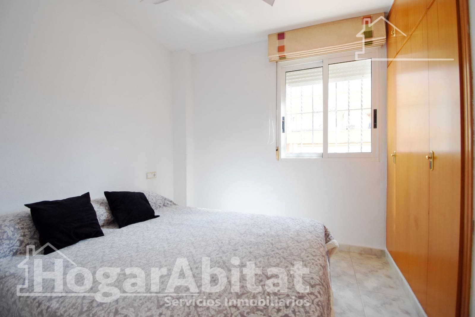 3 bedroom Flat for sale in Piles - € 140,000 (Ref: 9446378)