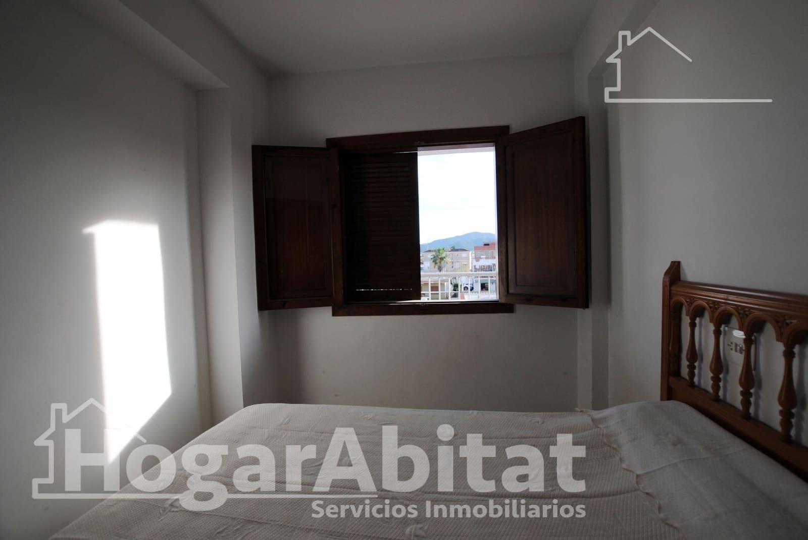 Piso de 3 habitaciones en Oliva en venta - 170.000 € (Ref: 9446388)