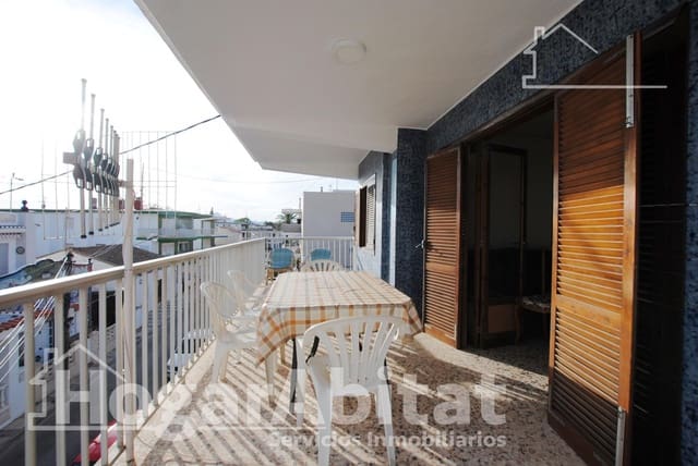 Piso de 3 habitaciones en Oliva en venta - 170.000 € (Ref: 9446388)