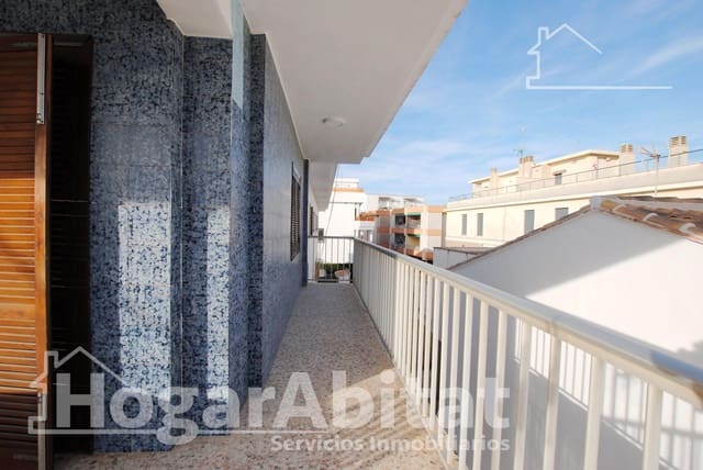 Piso de 3 habitaciones en Oliva en venta - 170.000 € (Ref: 9446388)