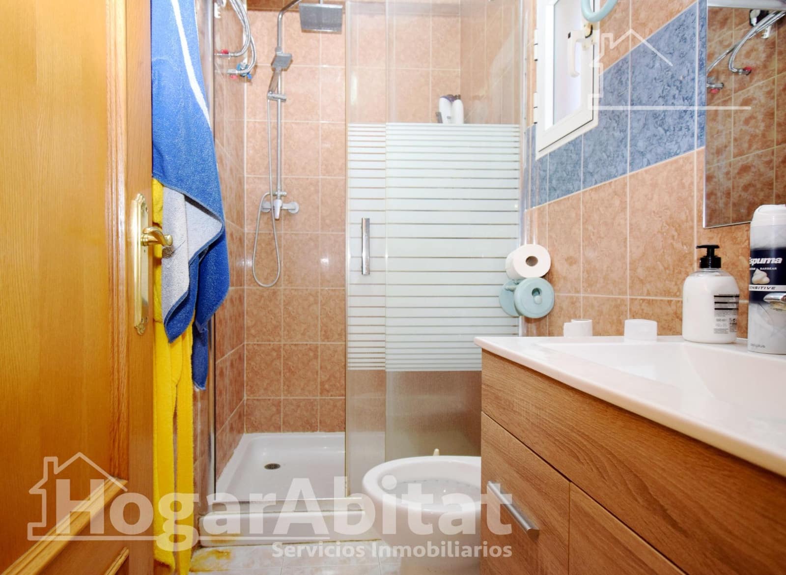 4 bedroom Villa for sale in Montserrat with pool - € 303,000 (Ref: 9446395)