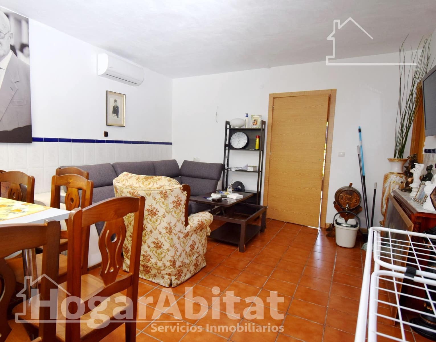 4 bedroom Villa for sale in Montserrat with pool - € 303,000 (Ref: 9446395)