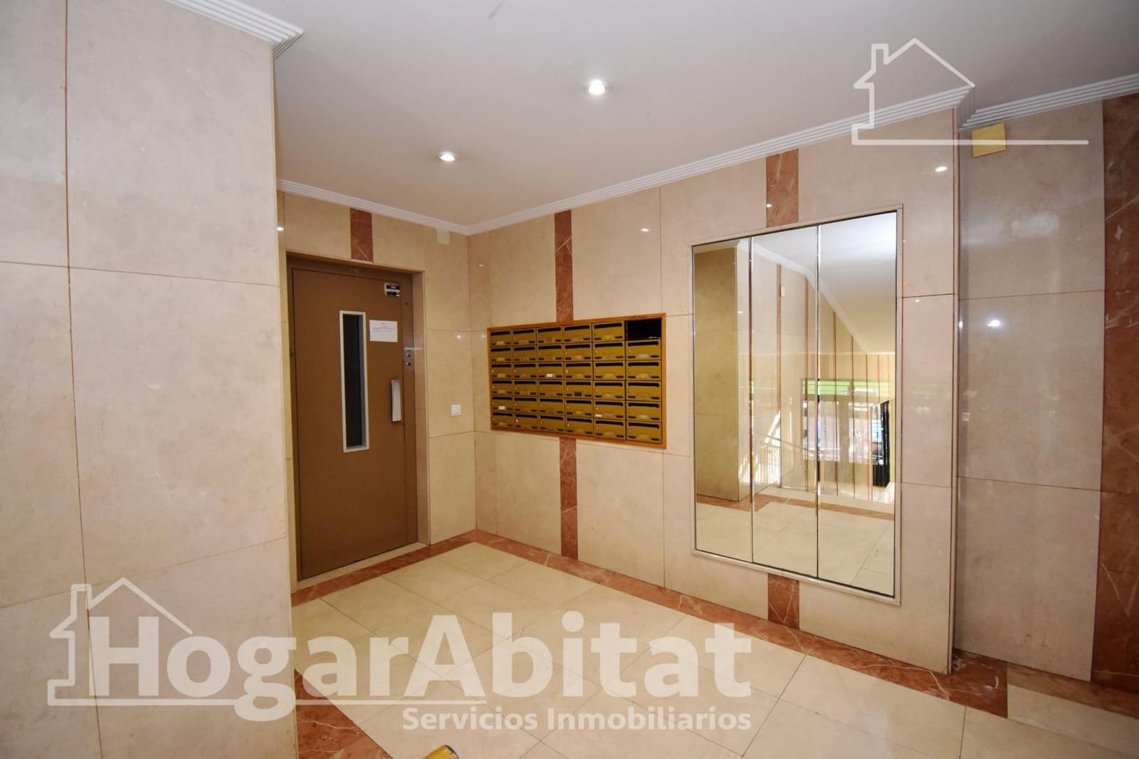 4 soverom Leilighet til salgs i Castello de la Plana med garasje - € 160 000 (Ref: 9446397)