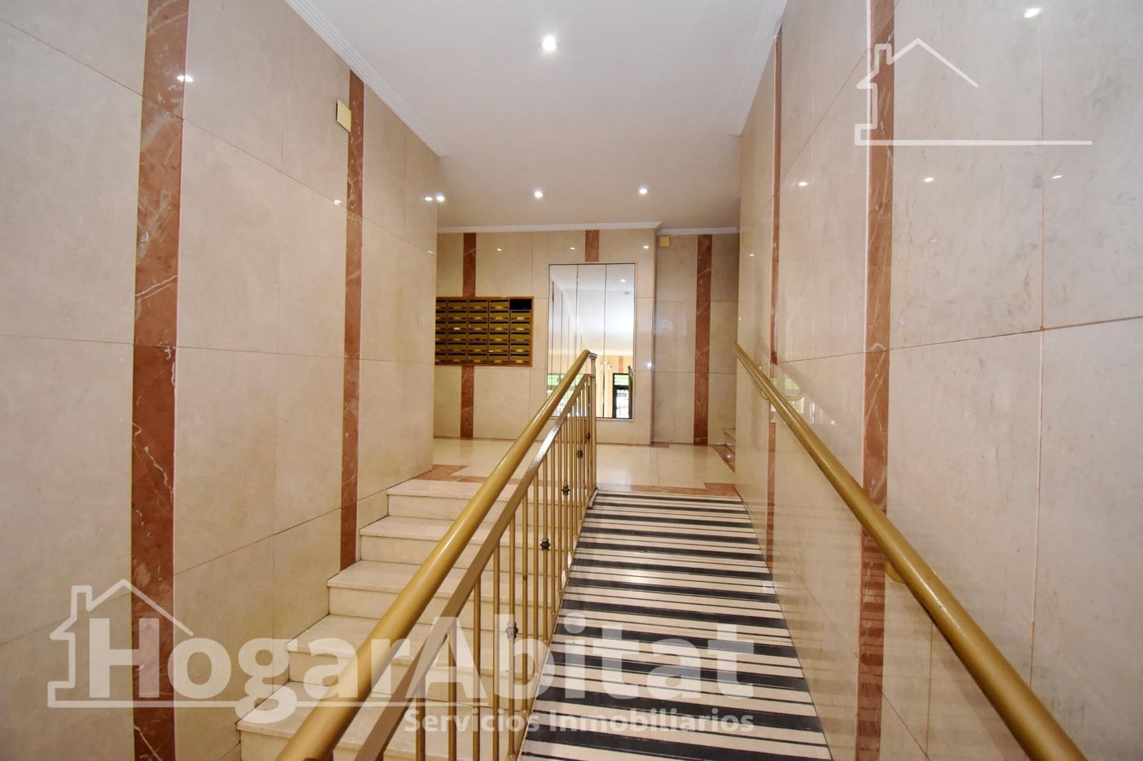 4 soverom Leilighet til salgs i Castello de la Plana med garasje - € 160 000 (Ref: 9446397)