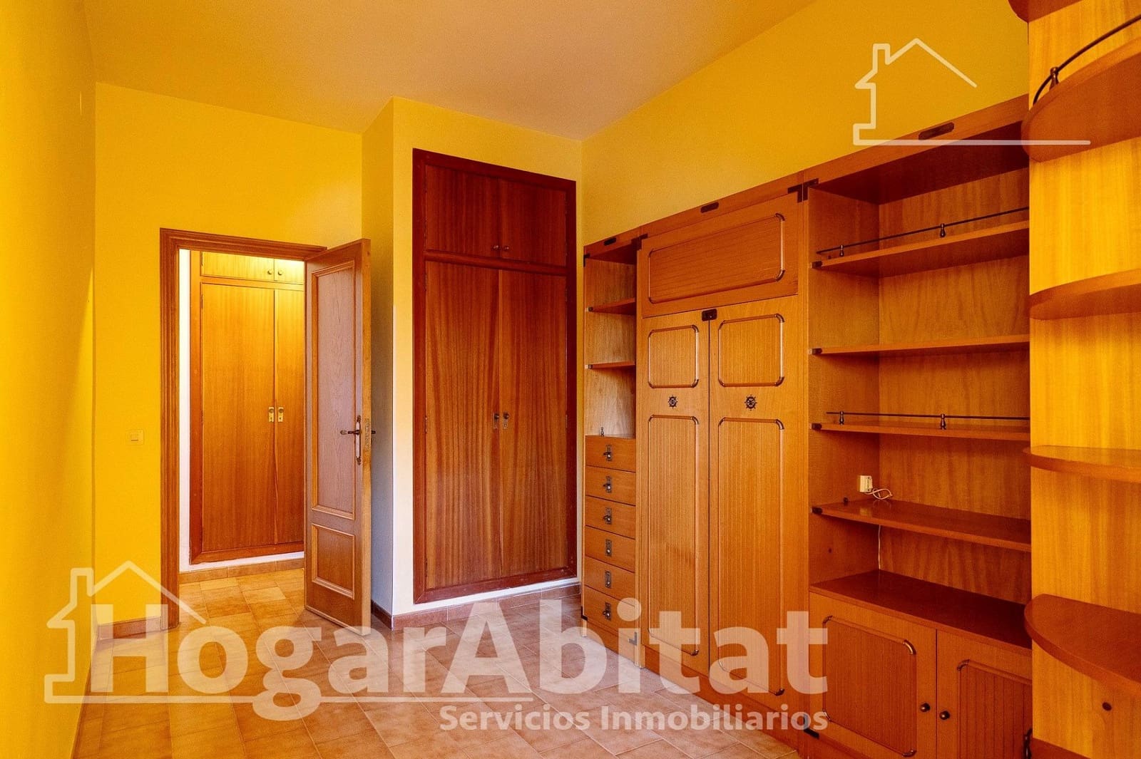 7 sypialnia Willa na sprzedaż w La Pobla de Vallbona z garażem - 830 000 € (Ref: 9446408)