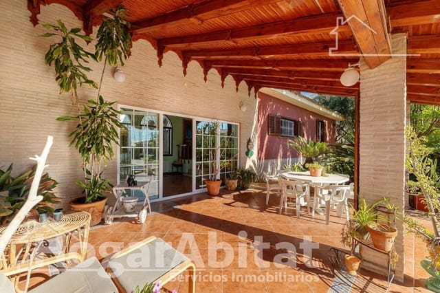 7 soveværelse Villa til salg i La Pobla de Vallbona med garage - € 830.000 (Ref: 9446408)