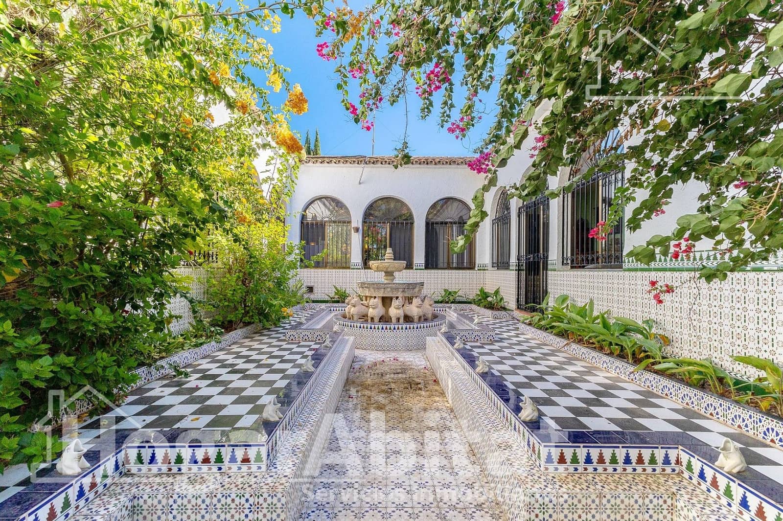 7 sypialnia Willa na sprzedaż w La Pobla de Vallbona z garażem - 830 000 € (Ref: 9446408)