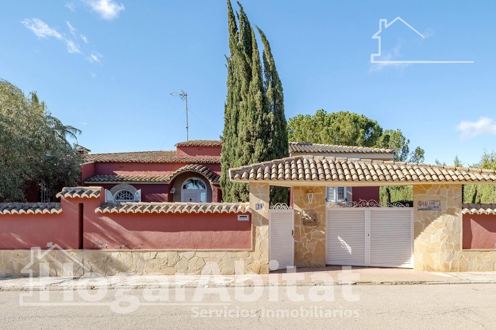 7 sypialnia Willa na sprzedaż w La Pobla de Vallbona z garażem - 830 000 € (Ref: 9446408)