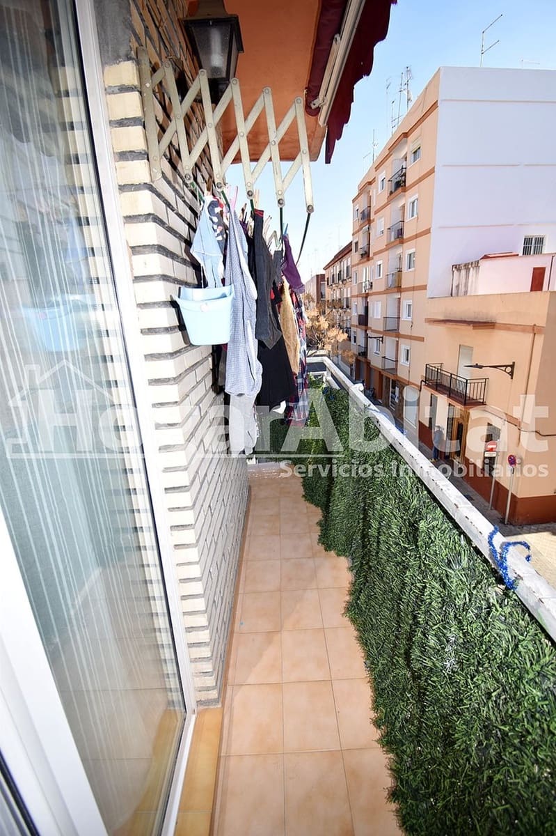 3 bedroom Flat for sale in Xirivella - € 220,000 (Ref: 9446418)