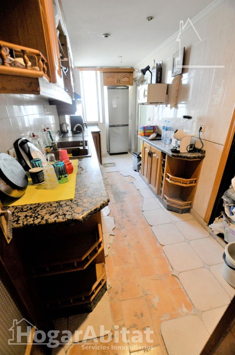 3 bedroom Flat for sale in Xirivella - € 195,000 (Ref: 9446419)