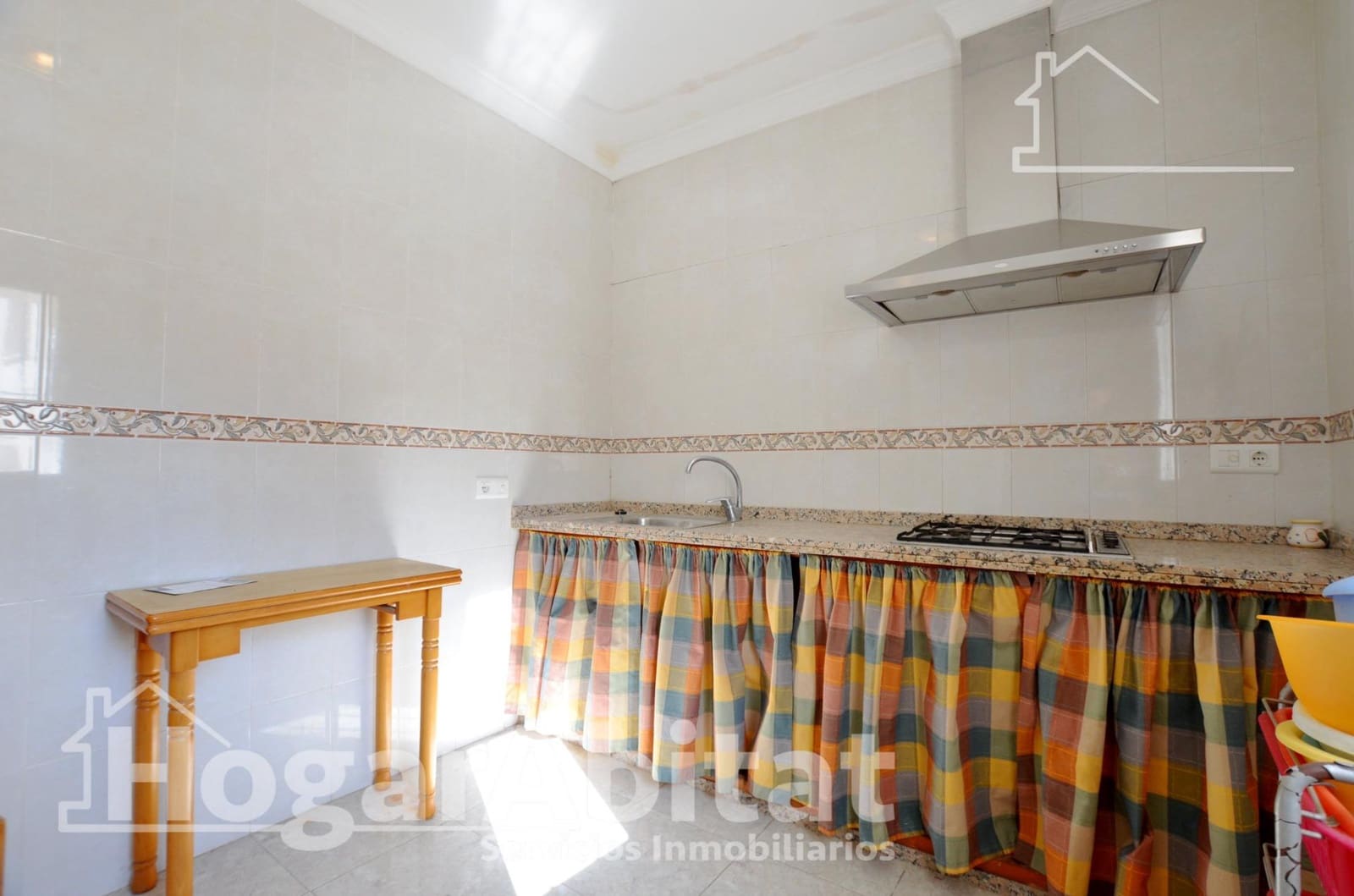 6 soveværelse Byhus til salg i La Font d'En Carros - € 230.000 (Ref: 9446420)