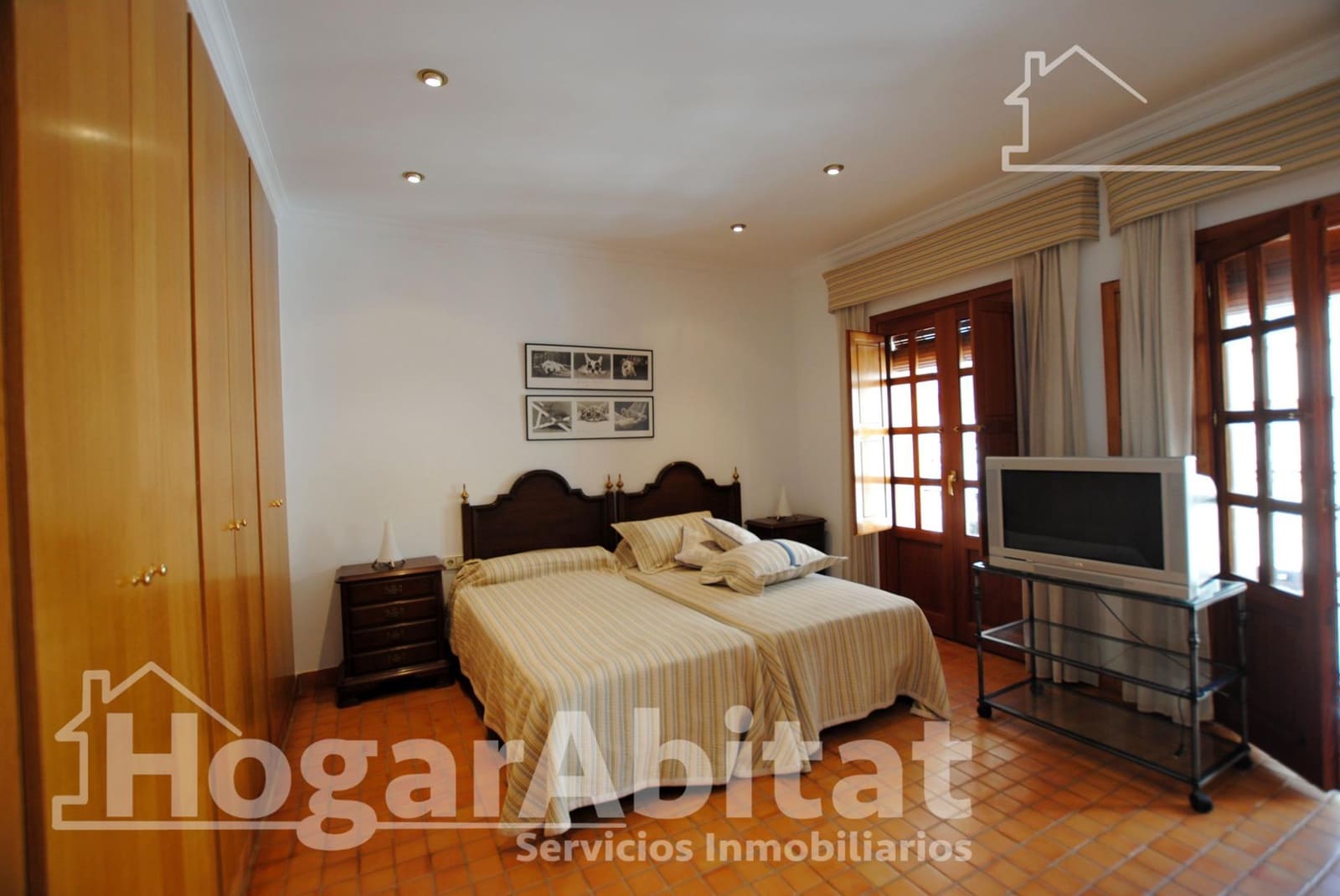 5 soverom Hus til salgs i Oliva - € 399 000 (Ref: 9446424)