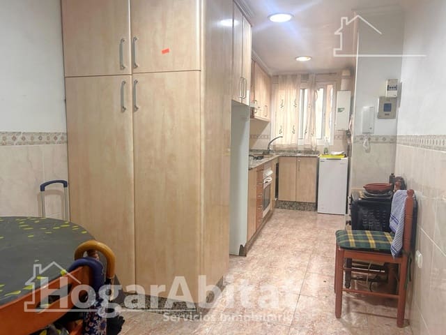 4 soveværelse Lejlighed til salg i Ciutat Vella, Valencia by - € 465.000 (Ref: 9449358)