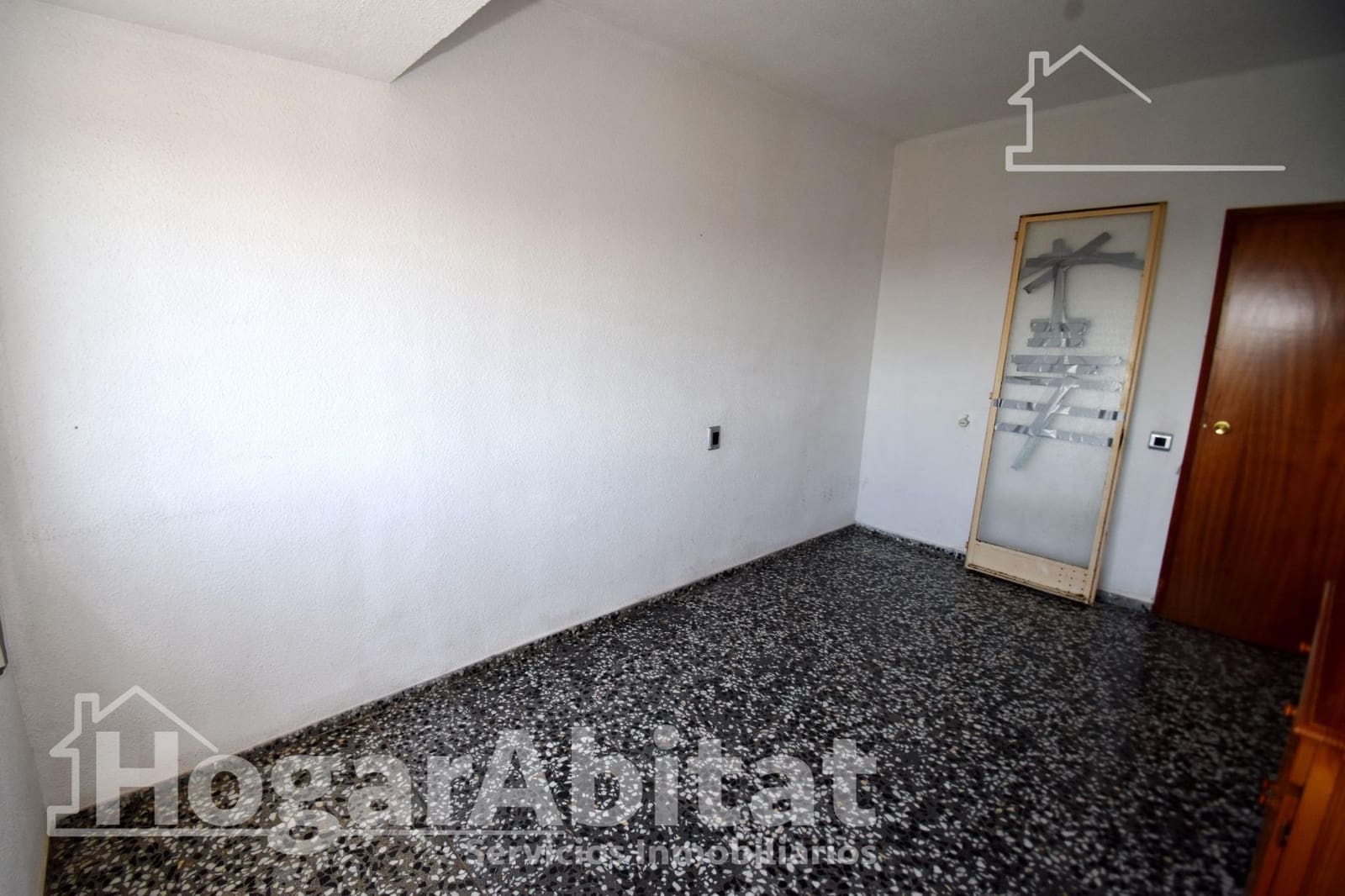 4 bedroom Flat for sale in Betxi - € 87,000 (Ref: 9449364)